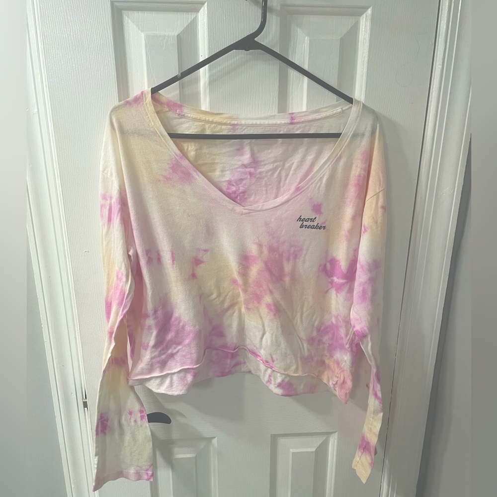 Victoria’s Secret pink crop top